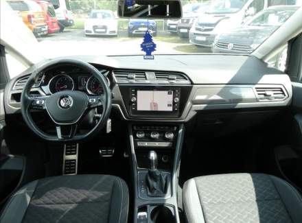 Volkswagen - Touran