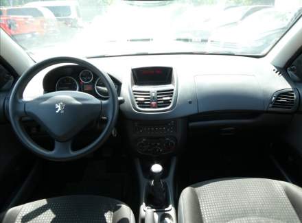 Peugeot - 206