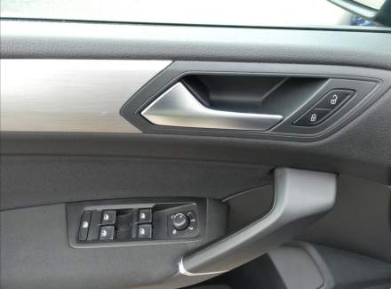 Volkswagen - Touran