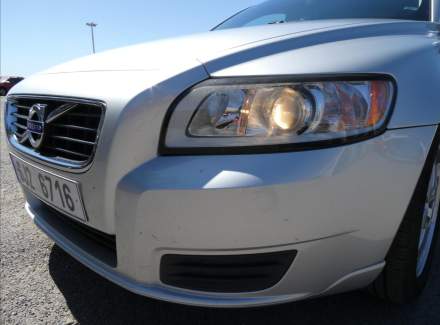 Volvo - V50