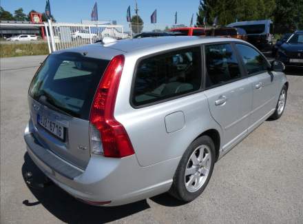 Volvo - V50