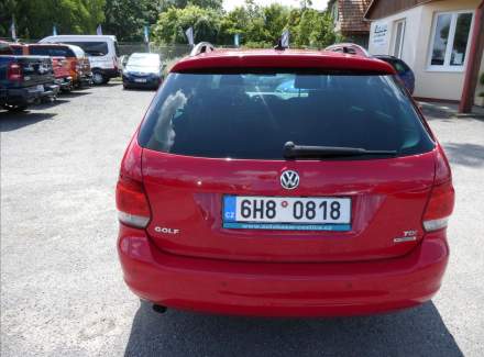 Volkswagen - Golf