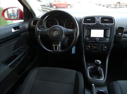 Volkswagen - Golf