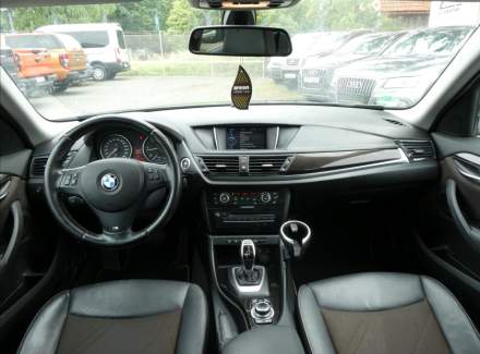 BMW - X1