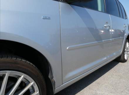 Volkswagen - Touran