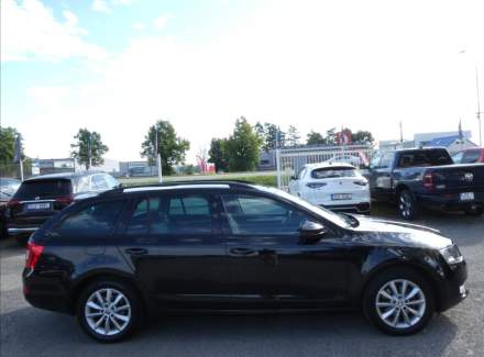 Škoda - Octavia