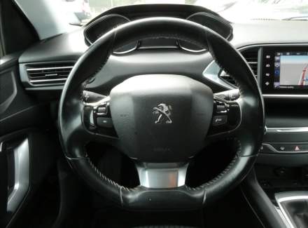 Peugeot - 308
