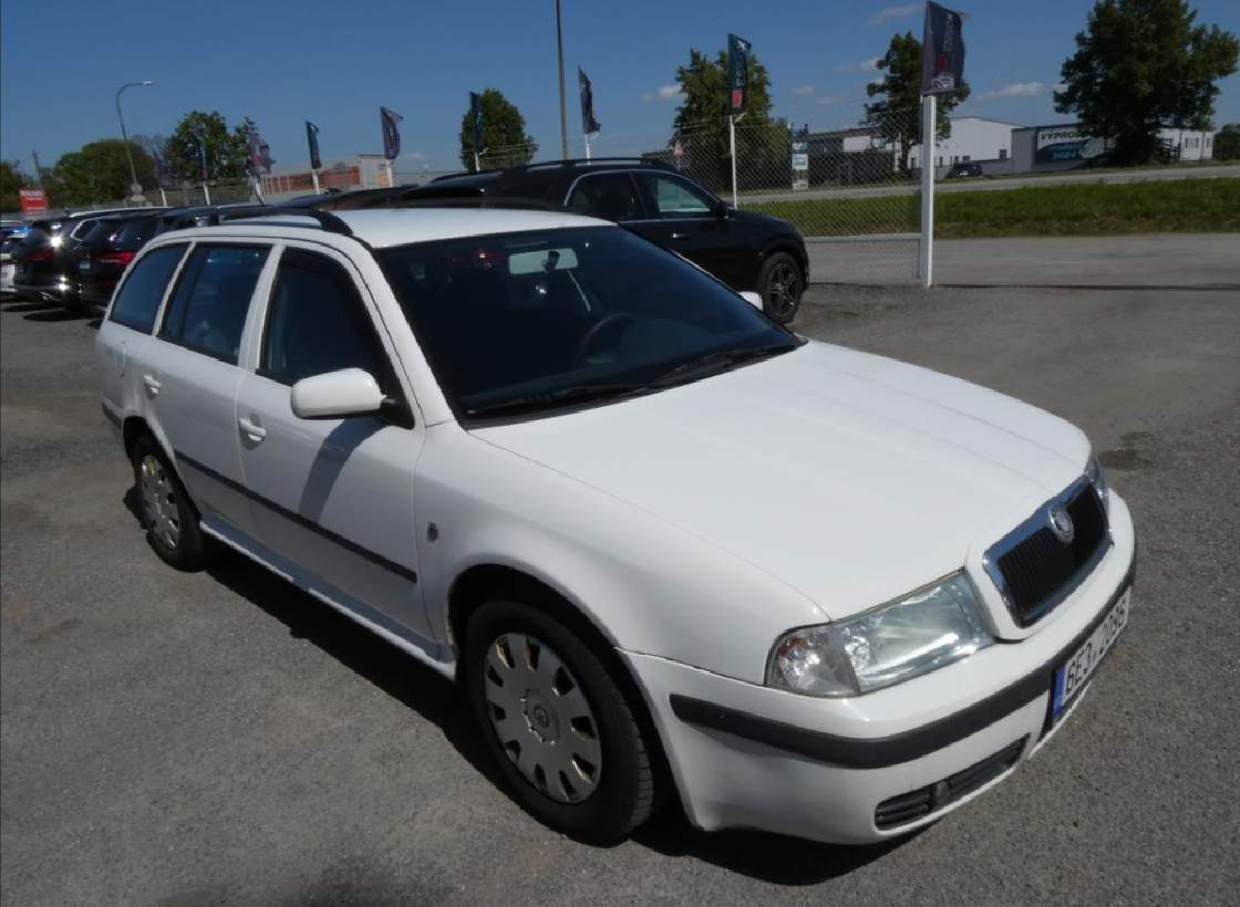 Škoda - Octavia