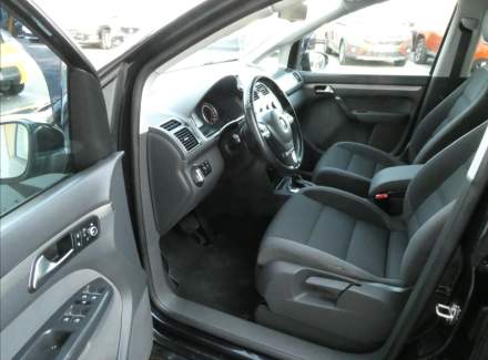 Volkswagen - Touran