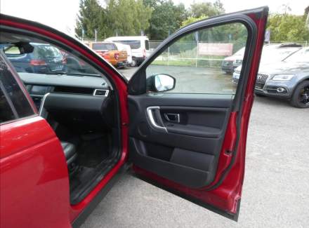 Land Rover - Discovery Sport