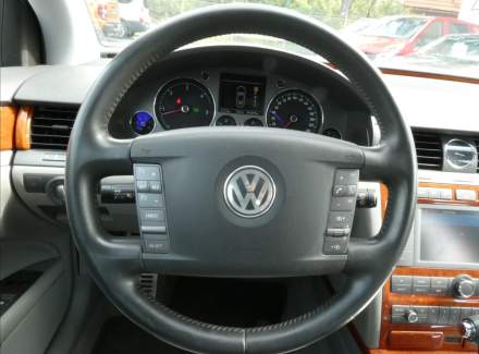 Volkswagen - Phaeton