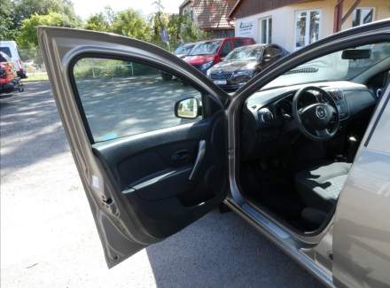 Dacia - Sandero