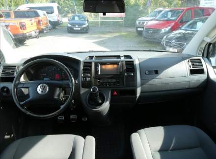 Volkswagen - Caravelle