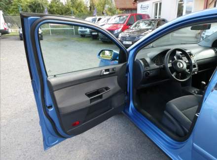 Volkswagen - Polo