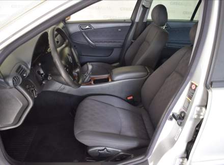 Mercedes-Benz - C-class