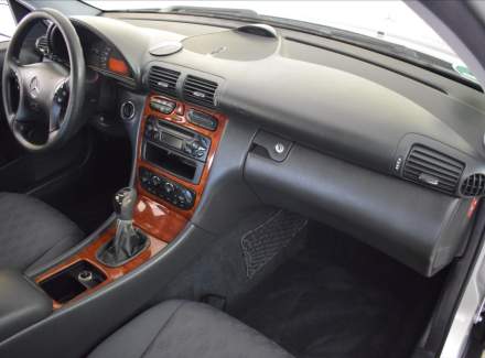 Mercedes-Benz - C-class