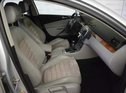 Volkswagen - Passat