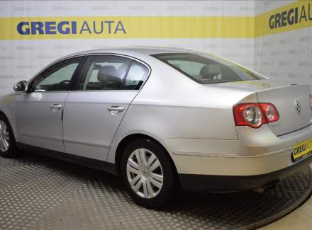 Volkswagen - Passat