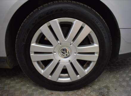 Volkswagen - Passat