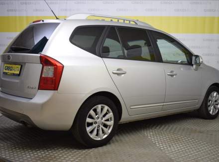 Kia - Carens