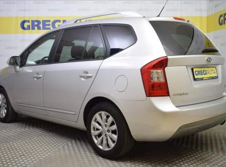 Kia - Carens