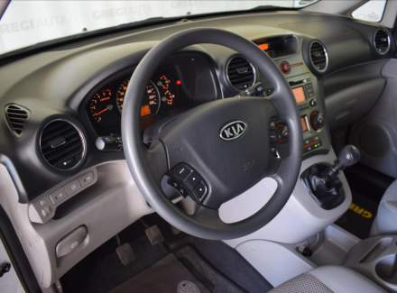 Kia - Carens
