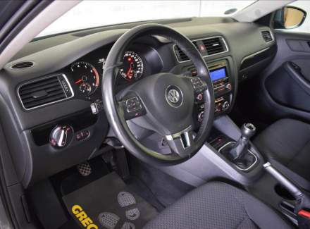 Volkswagen - Jetta