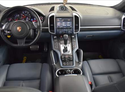 Porsche - Cayenne