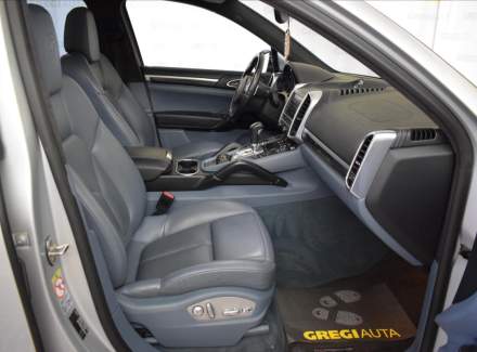 Porsche - Cayenne