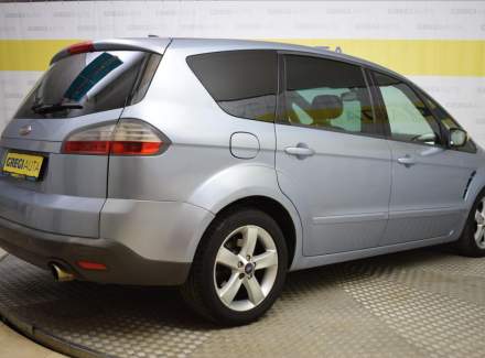 Ford - S-MAX