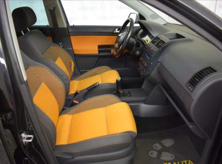 Volkswagen - Polo