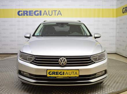 Volkswagen - Passat