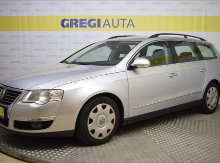 Volkswagen - Passat