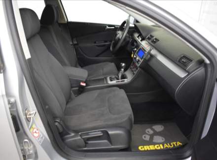 Volkswagen - Passat