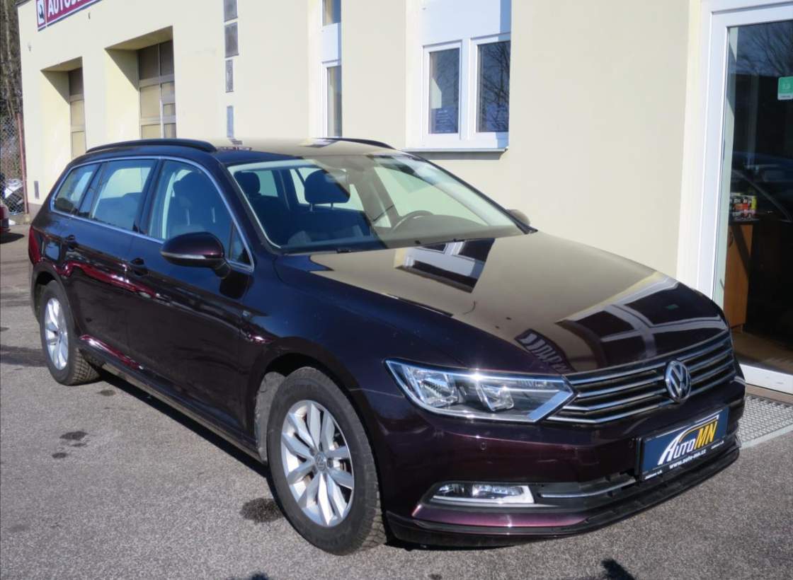 Volkswagen - Passat