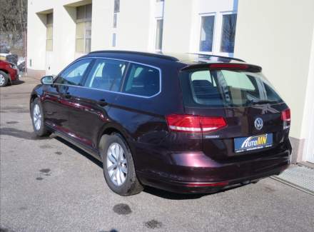 Volkswagen - Passat