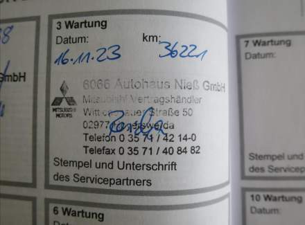 Mitsubishi - Space Gear