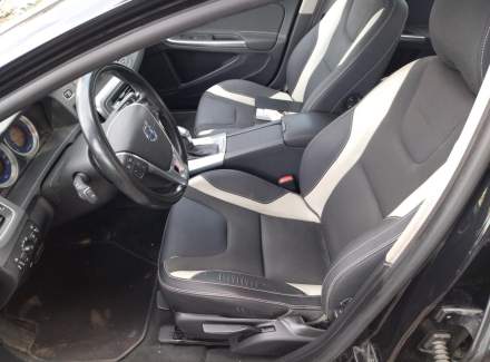 Volvo - V60