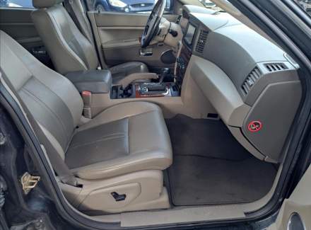 Jeep - Grand Cherokee