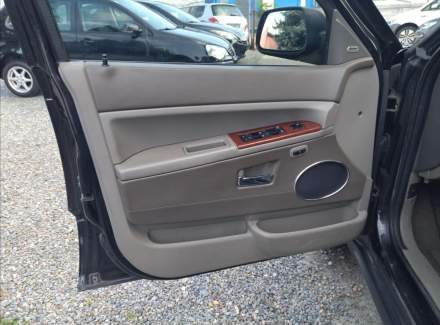 Jeep - Grand Cherokee