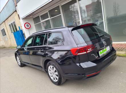 Volkswagen - Passat