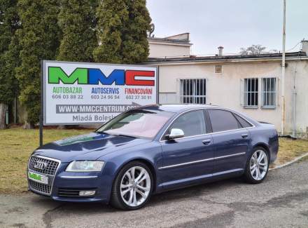 Audi - S8