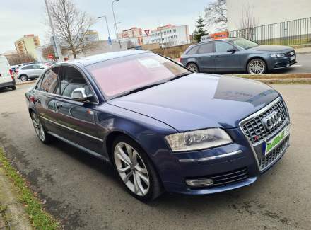 Audi - S8