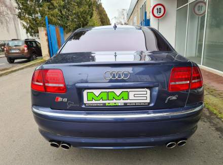 Audi - S8