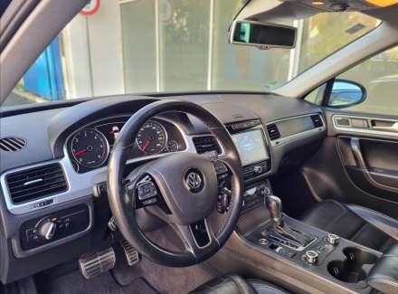 Volkswagen - Touareg