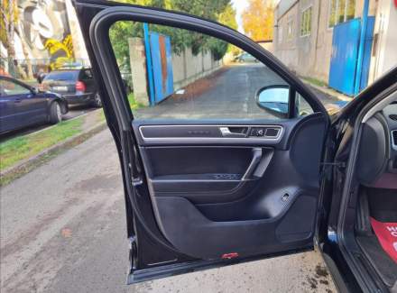 Volkswagen - Touareg