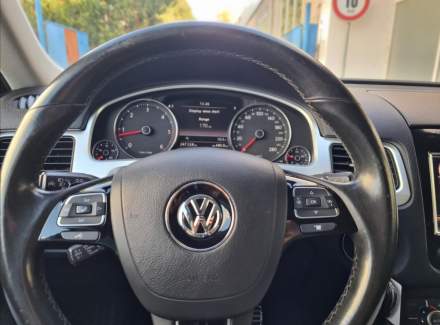 Volkswagen - Touareg