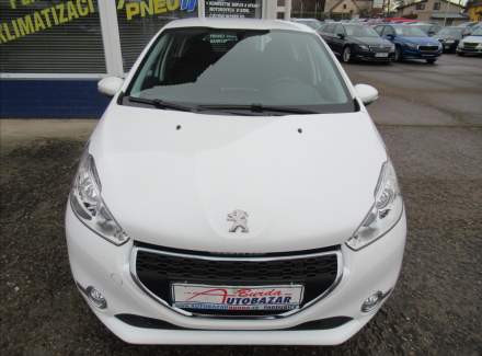Peugeot - 208