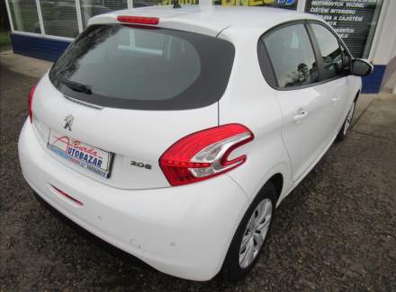 Peugeot - 208