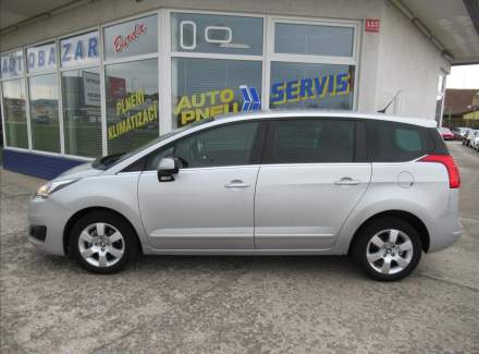Peugeot - 5008